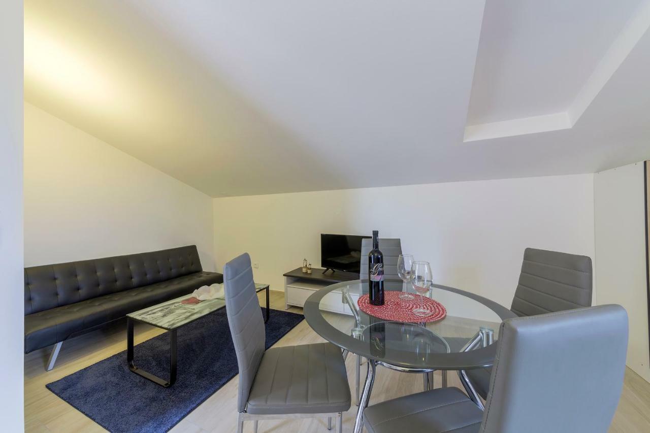 Apartmani Suzi Pula Exterior foto