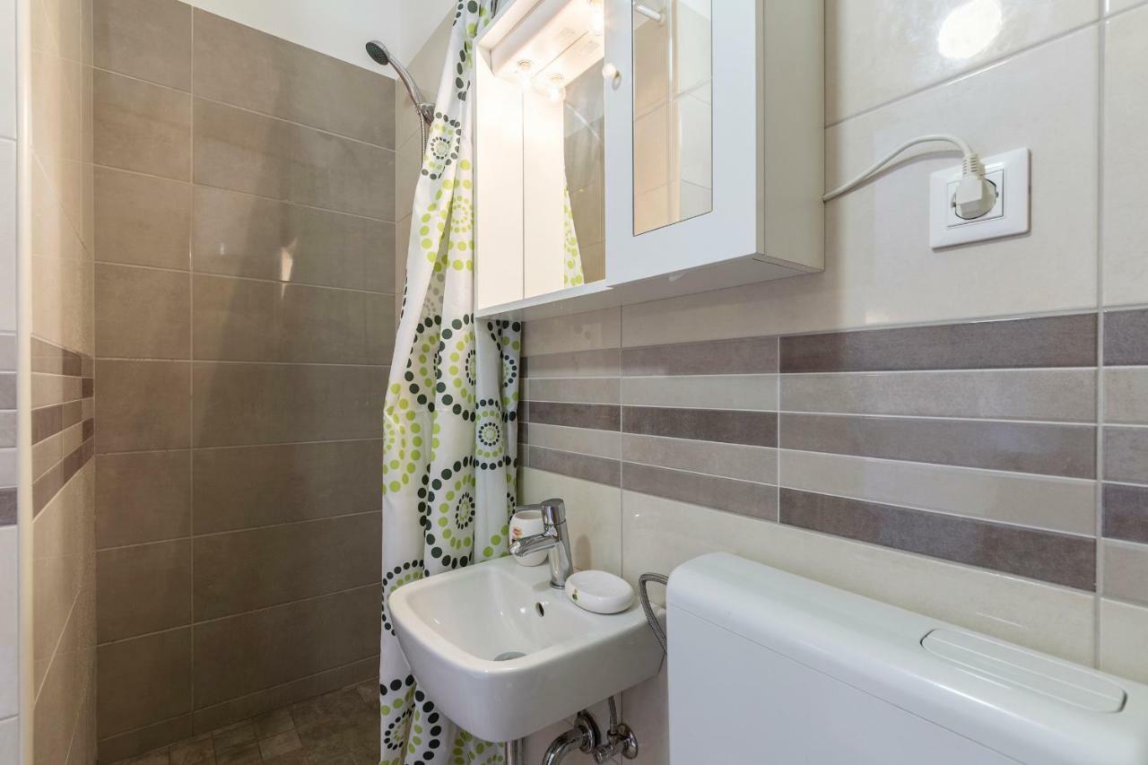 Apartmani Suzi Pula Exterior foto